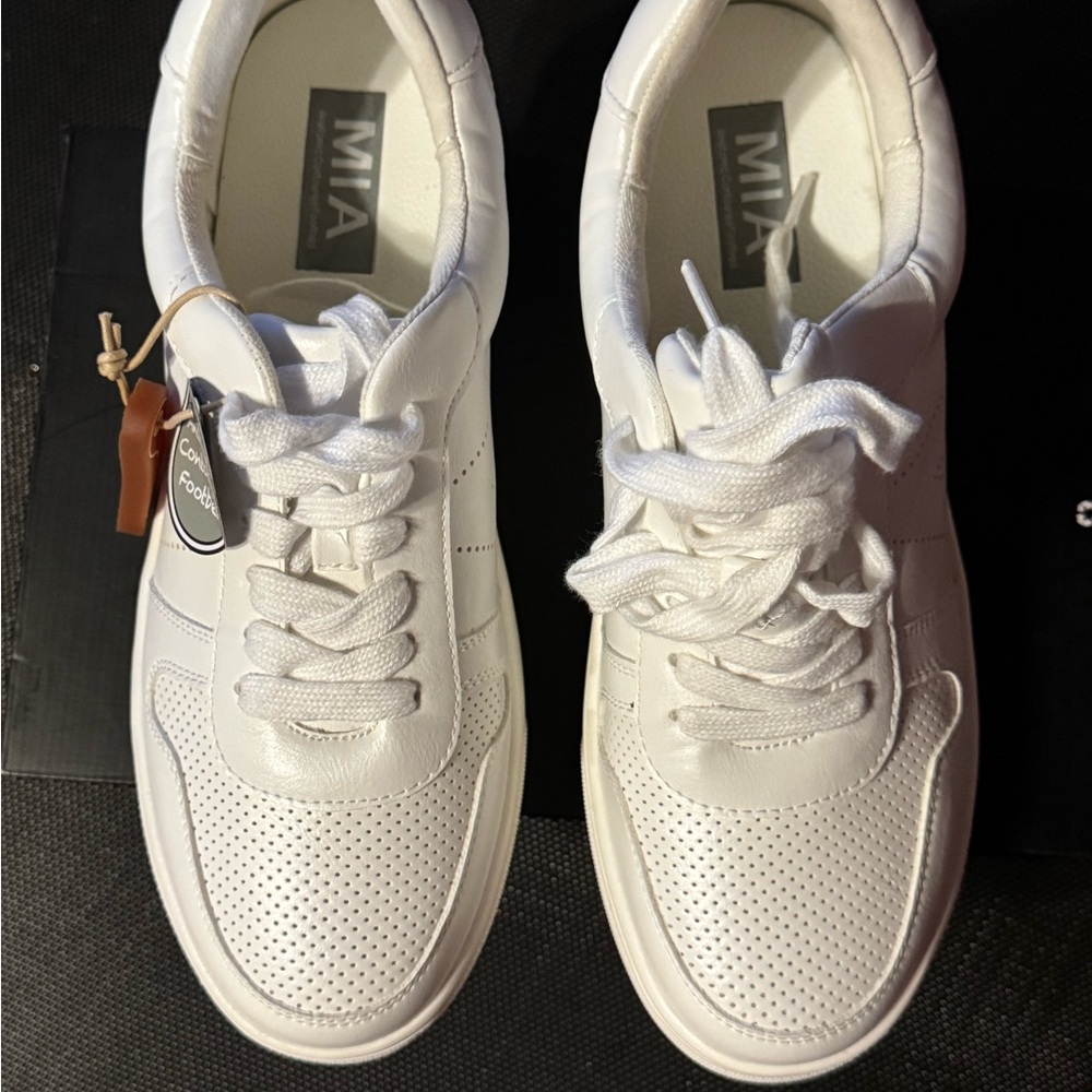 MIA White Sneakers with Minimalist Design